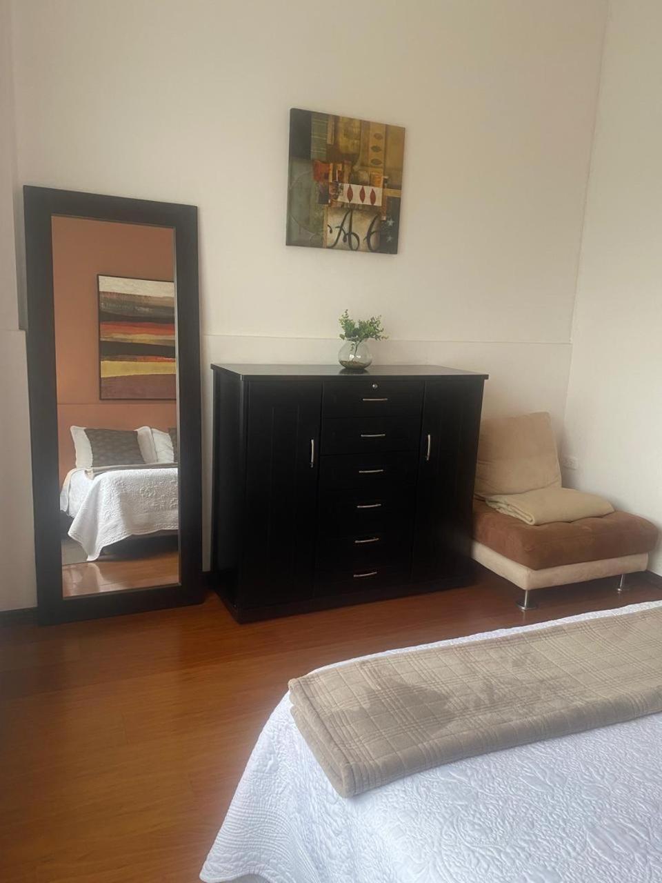 Hospedaje En Quito Norte, Apartamento & Suite Independientes Exteriér fotografie